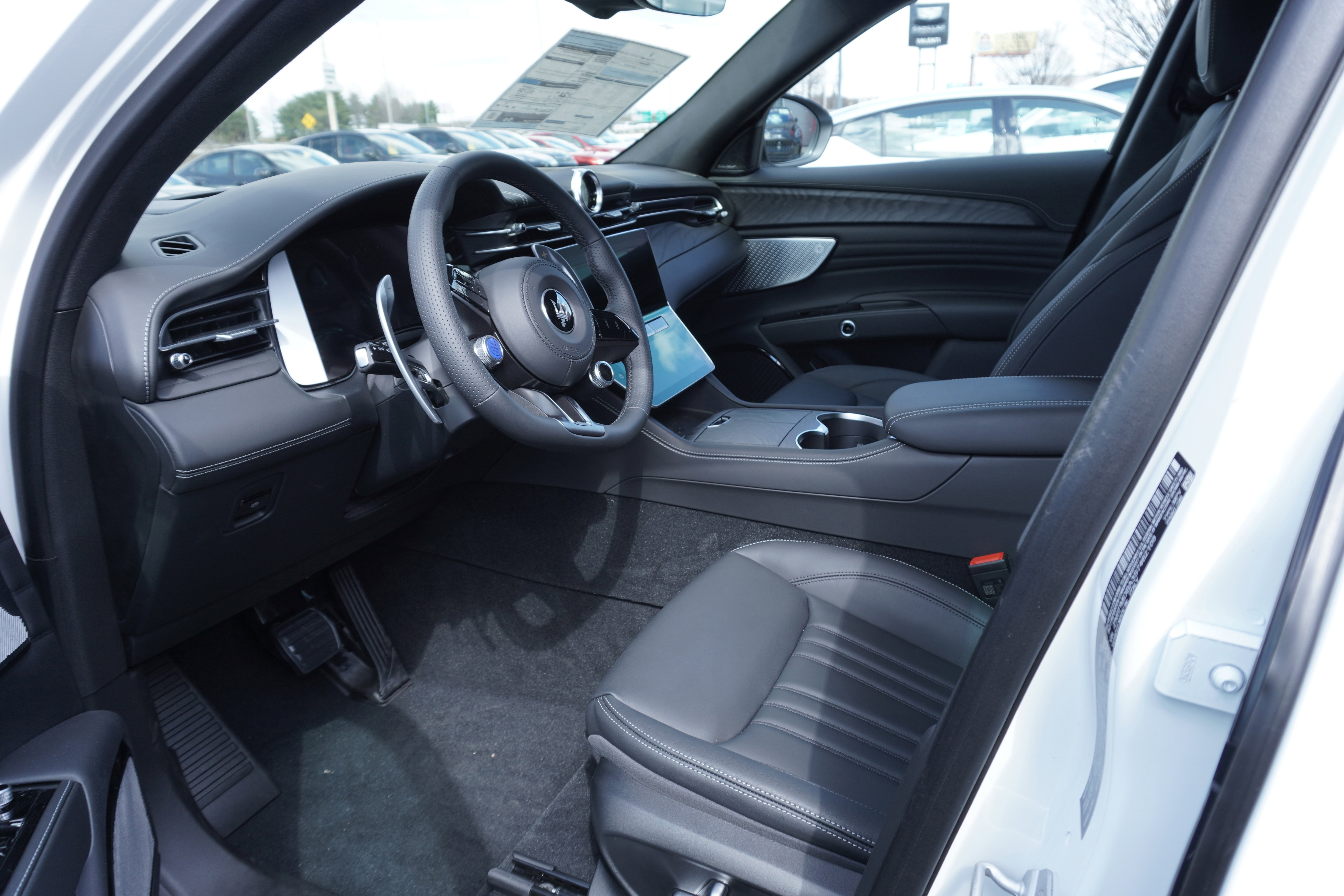 New 2025 Maserati Grecale Modena image 8