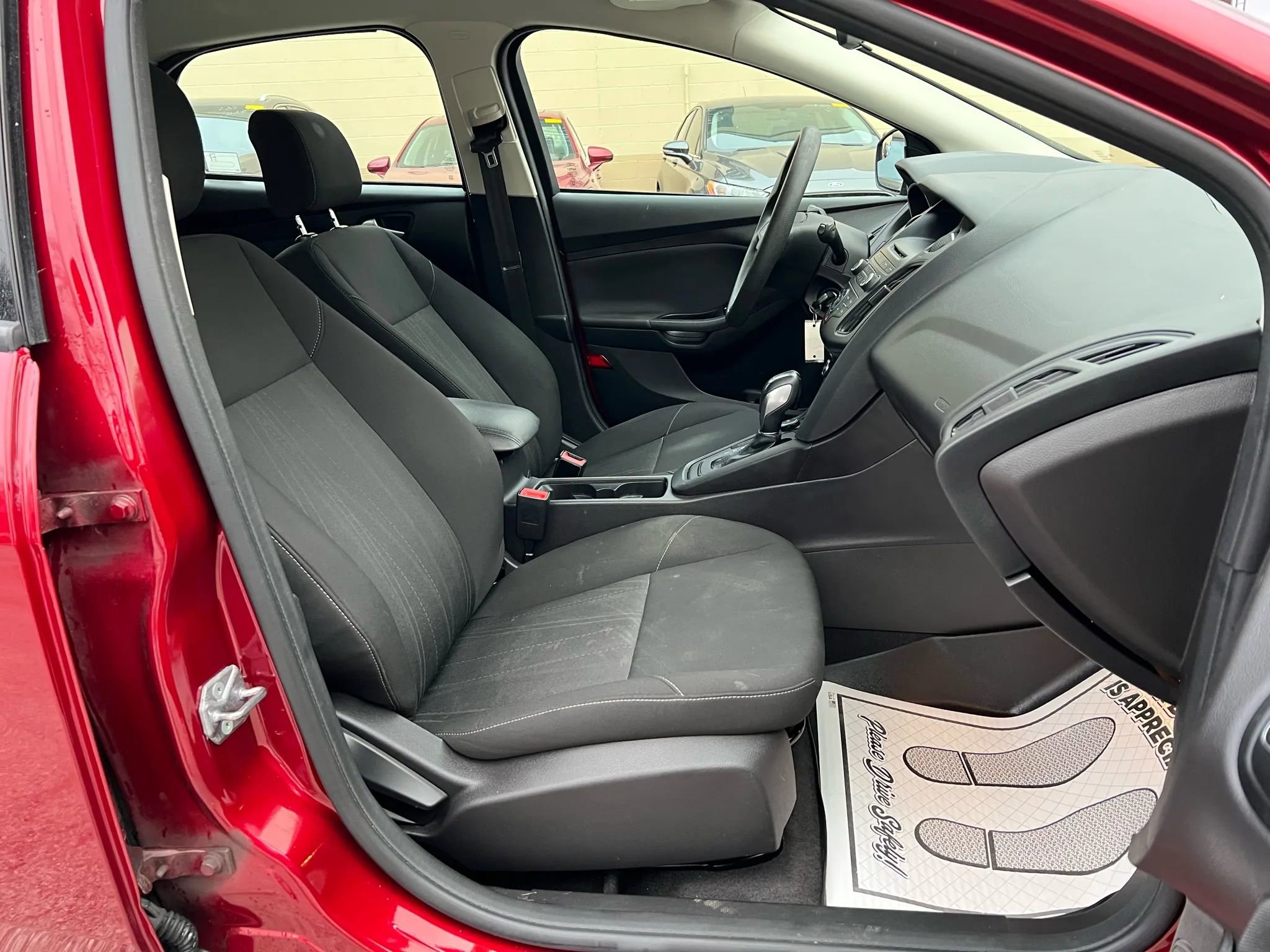 Used 2015 Ford Focus SE image 20