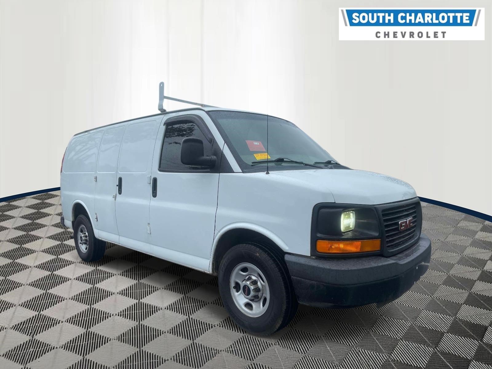 Used 2016 GMC Savana 2500 RWD image 3