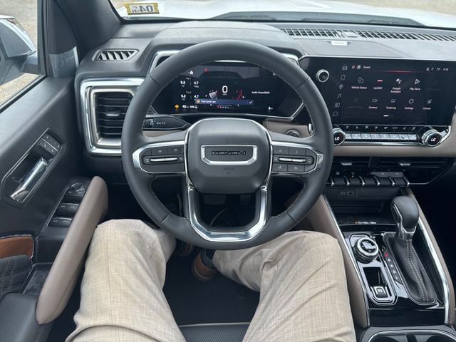 New 2026 GMC Canyon Denali AWD/4WD image 13