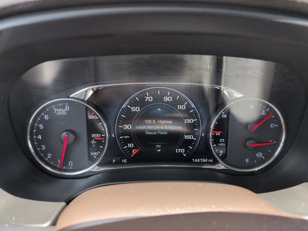 Used 2017 GMC Acadia Denali w/ Technology Package FWD image 15