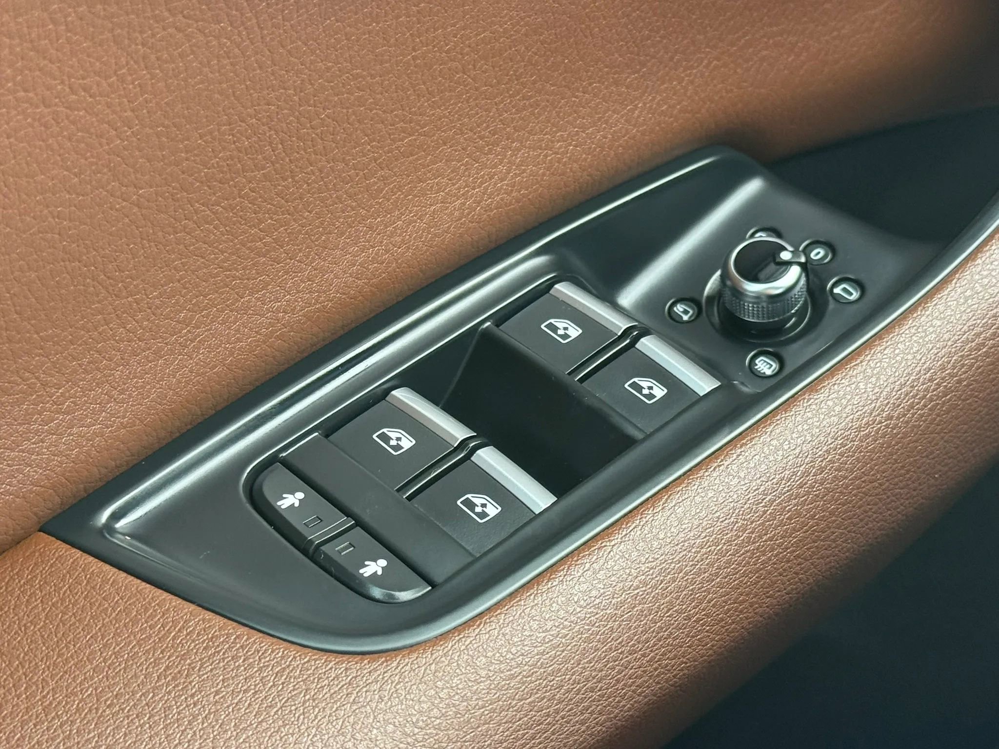 Used 2018 Audi Q7 3.0T Premium Plus image 44