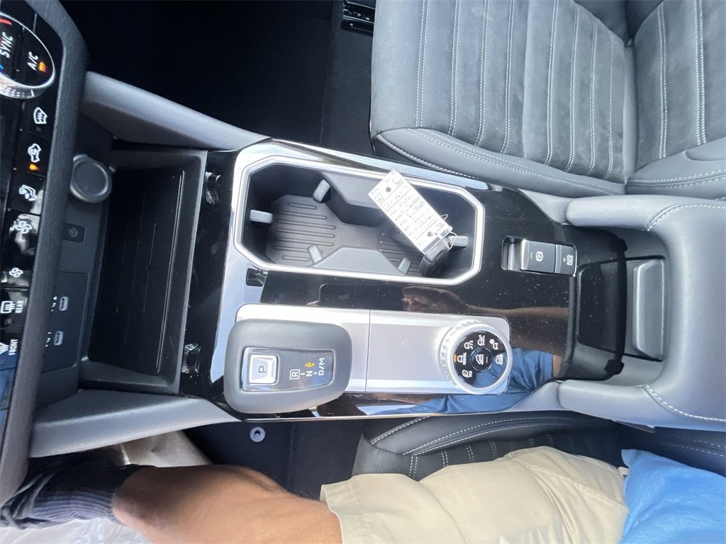 New 2025 Mitsubishi Outlander SE image 20