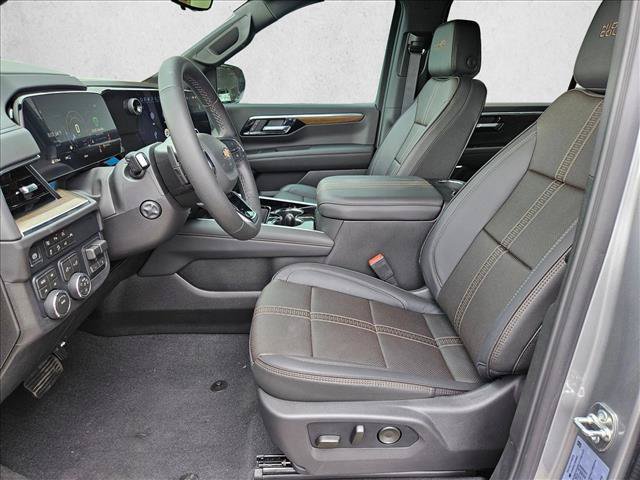 New 2026 Chevrolet Suburban High Country w/ Sun And Tow Package AWD/4WD image 4