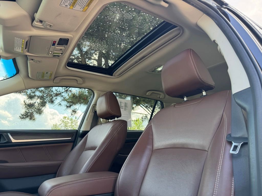 Used 2019 Subaru Outback 3.6R Touring AWD/4WD image 21