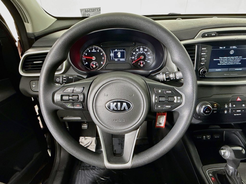 Used 2018 Kia Sorento FWD image 11