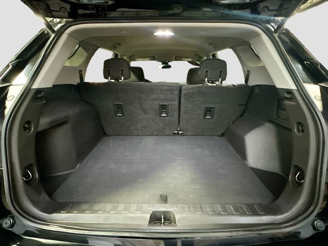 Used 2020 GMC Terrain SLE w/ Elevation Edition image 24