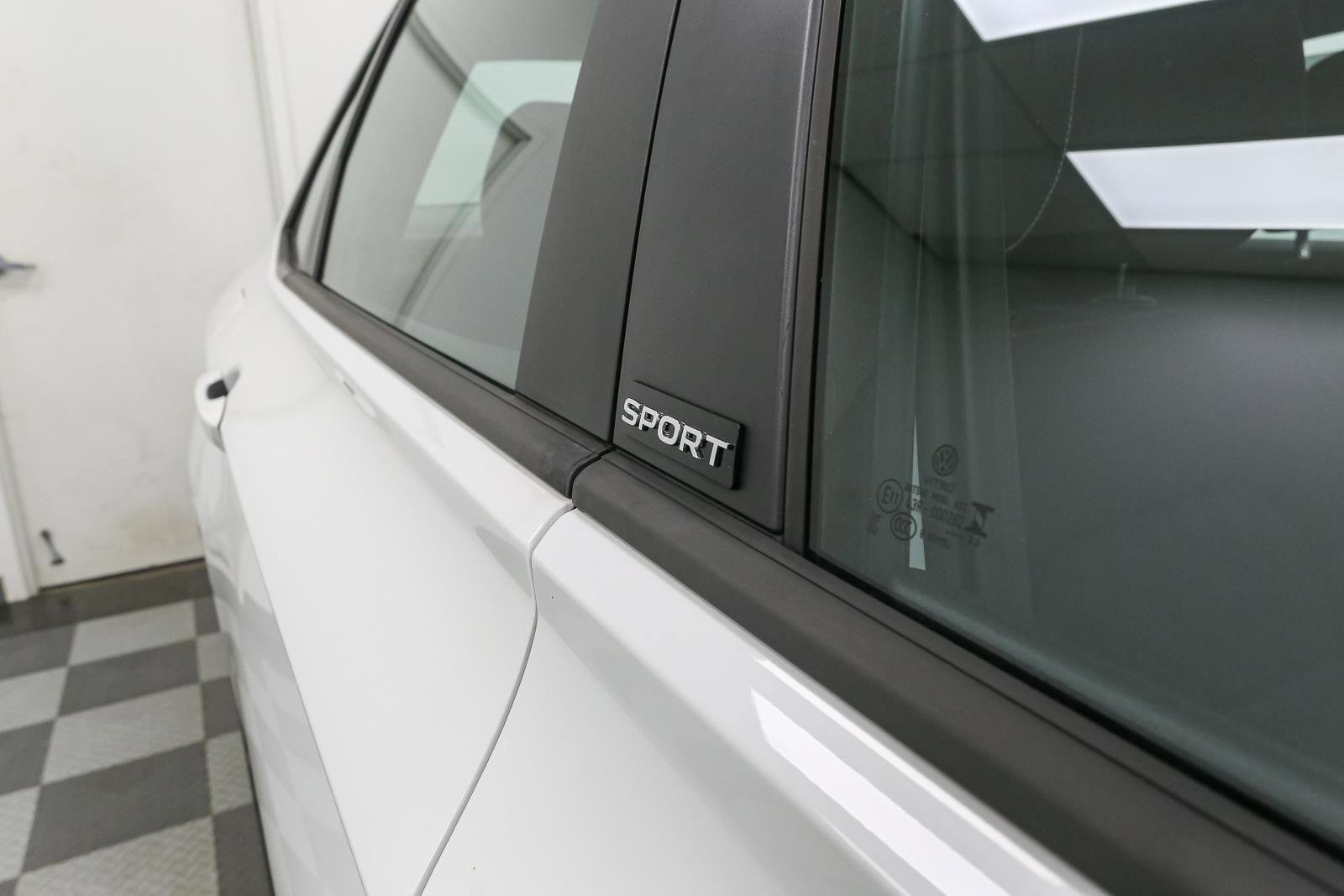 Certified 2023 Volkswagen Jetta Sport image 10