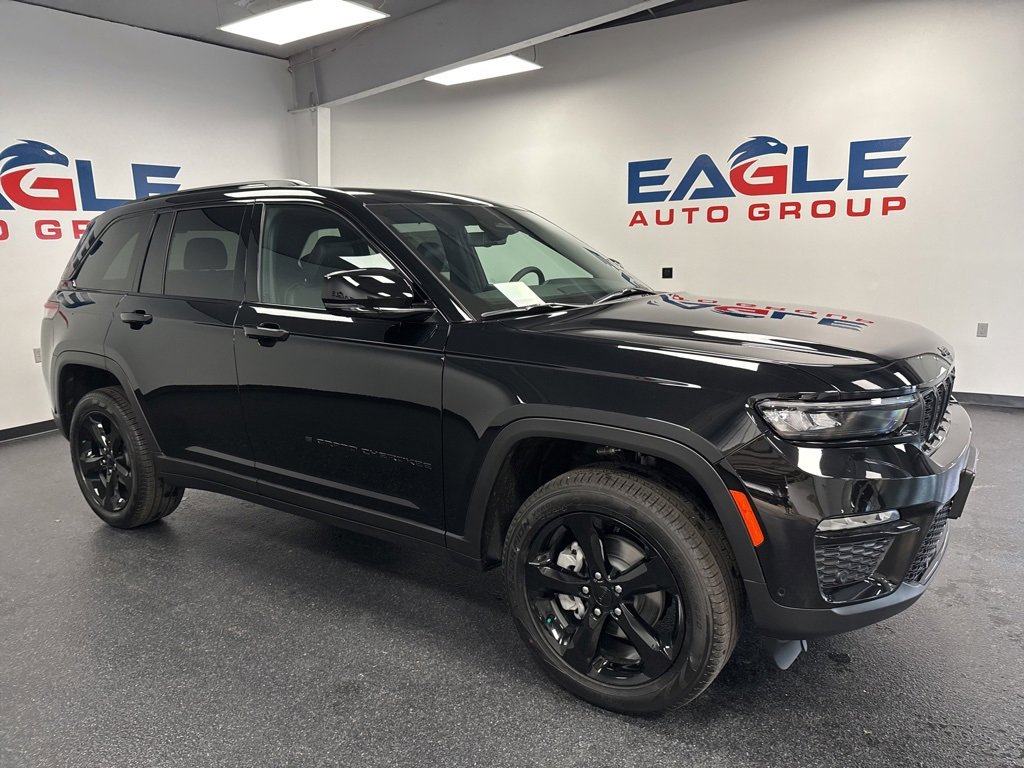 New 2025 Jeep Grand Cherokee Limited w/ Luxury Tech Group II