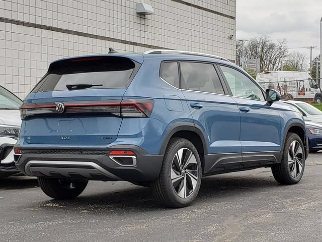 New 2026 Volkswagen Taos SE AWD/4WD image 3