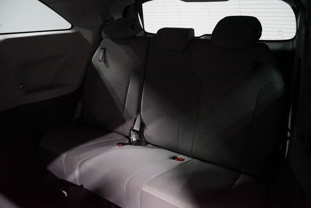 Certified 2023 Toyota Sienna LE FWD image 29