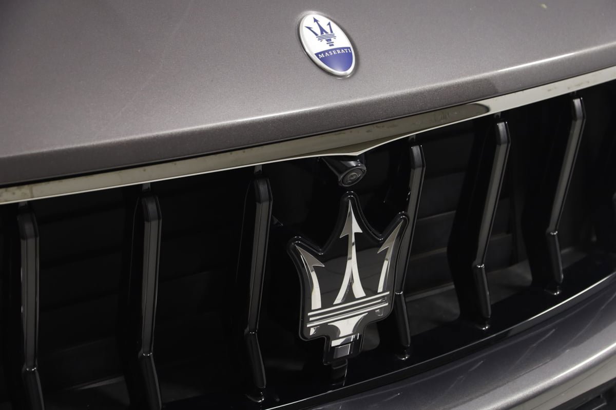 Used 2022 Maserati Levante Modena AWD/4WD image 19