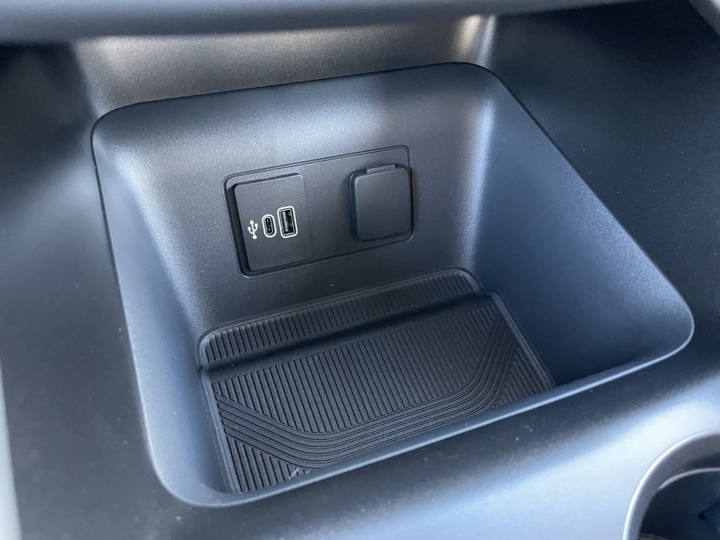 New 2026 Ford Explorer Active image 13