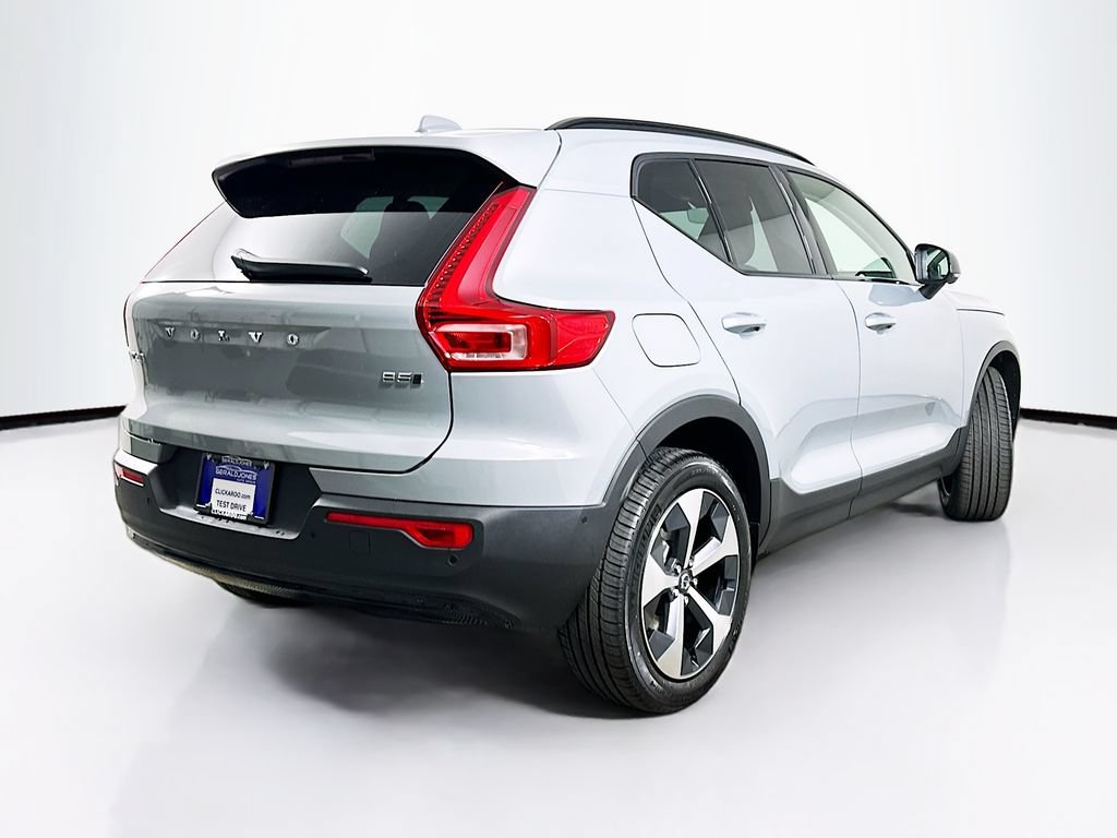 Used 2026 Volvo XC40 B5 Plus w/ Protection Package Premier AWD/4WD image 7