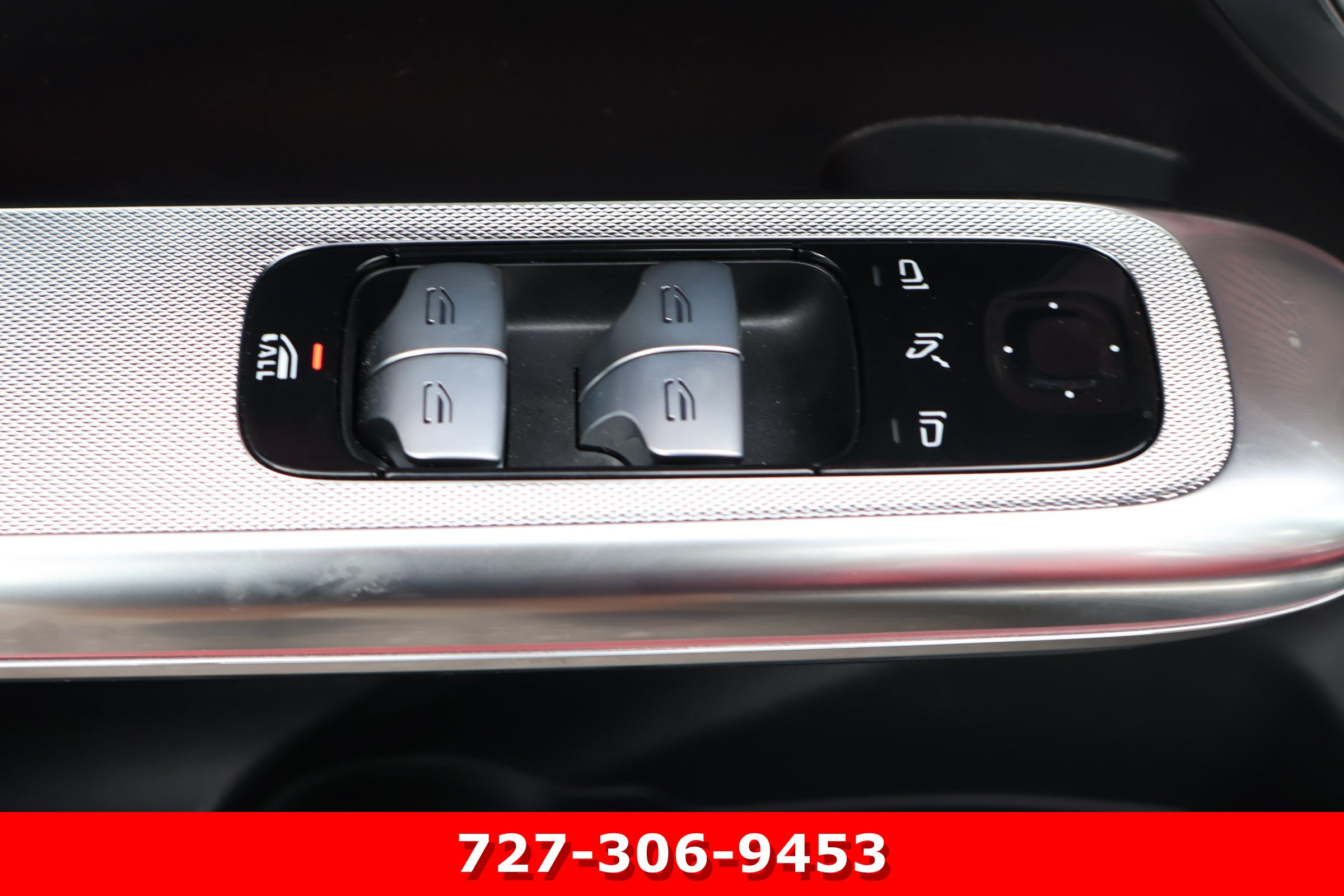 Certified 2024 Mercedes-Benz CLE 300 4MATIC Cabriolet image 17