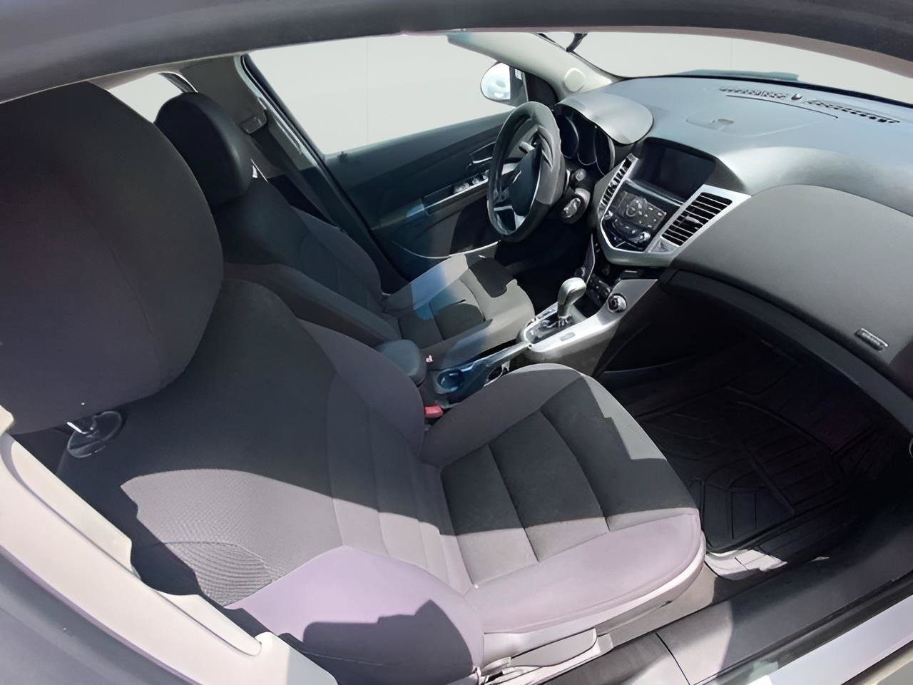 Used 2014 Chevrolet Cruze LT FWD image 34