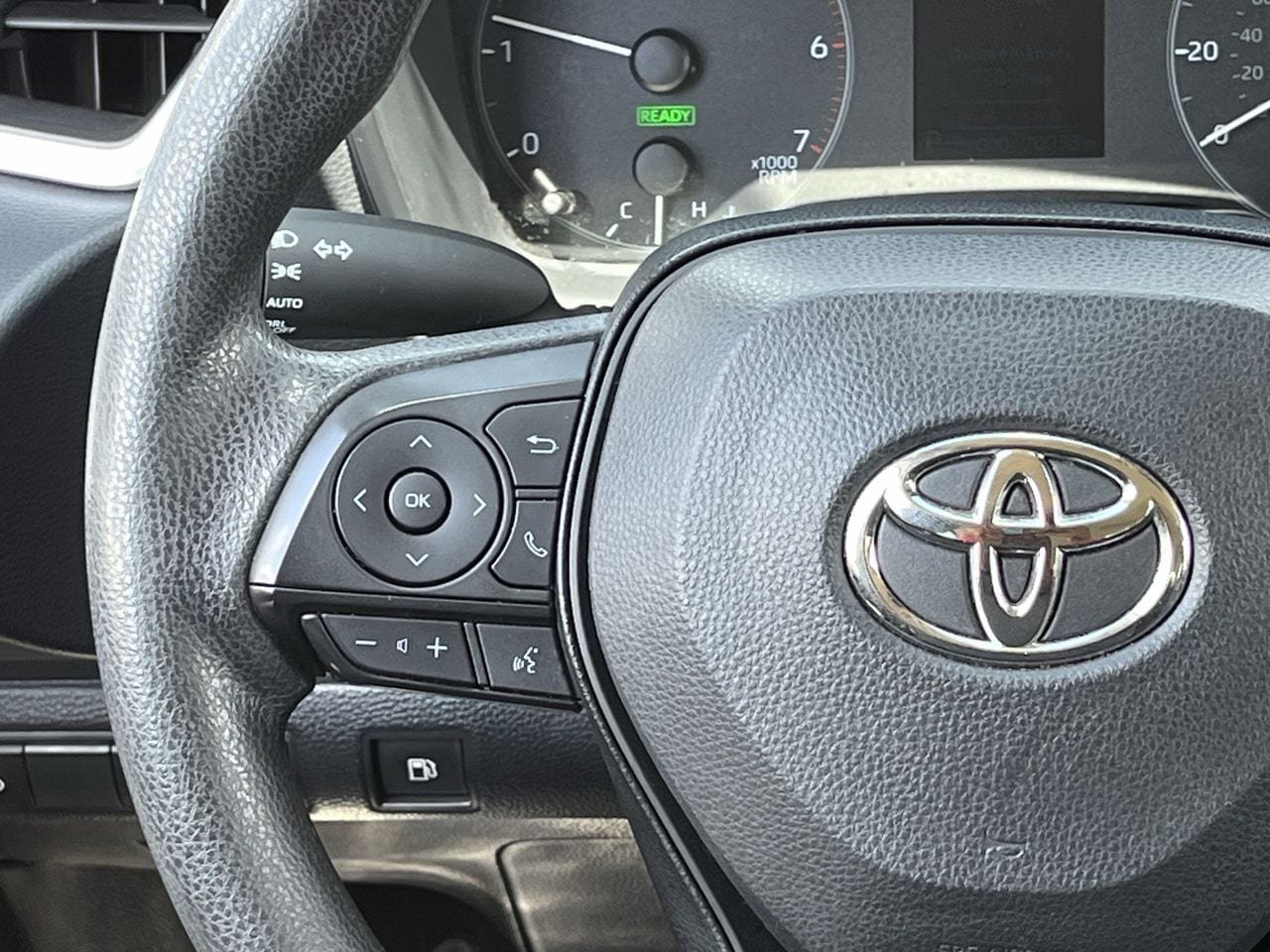 Used 2024 Toyota Corolla LE FWD image 12