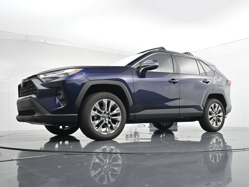Used 2025 Toyota RAV4 XLE Premium w/ Weather Package AWD/4WD image 20
