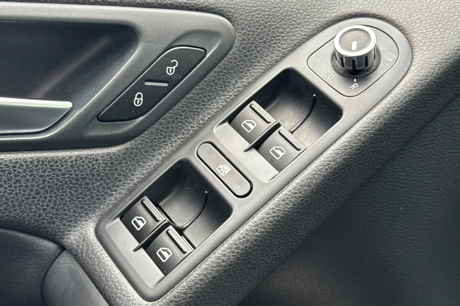 Used 2013 Volkswagen GTI Driver's Edition image 13