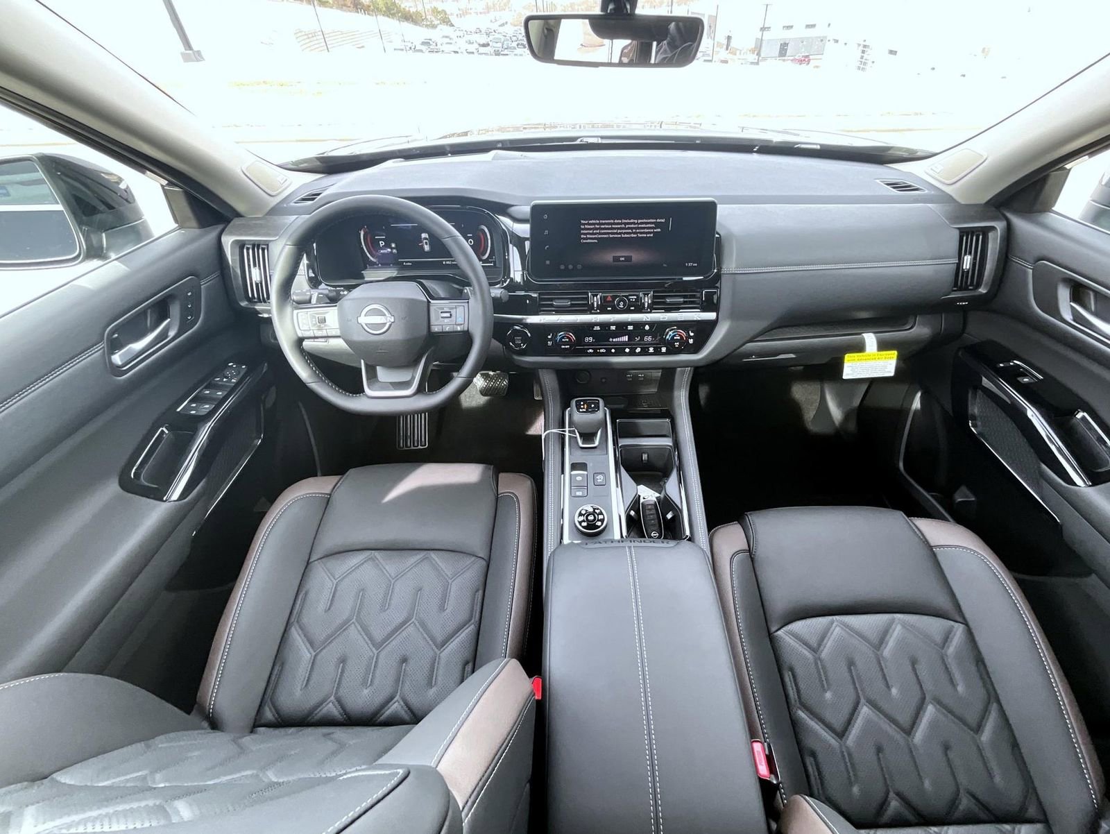 New 2026 Nissan Pathfinder Platinum AWD/4WD image 16
