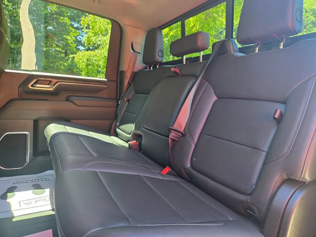 Used 2025 Chevrolet Silverado 2500 LTZ w/ LTZ Premium Package AWD/4WD image 21