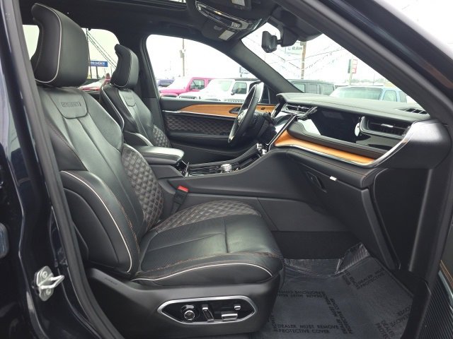 Used 2024 Jeep Grand Cherokee L Summit image 54