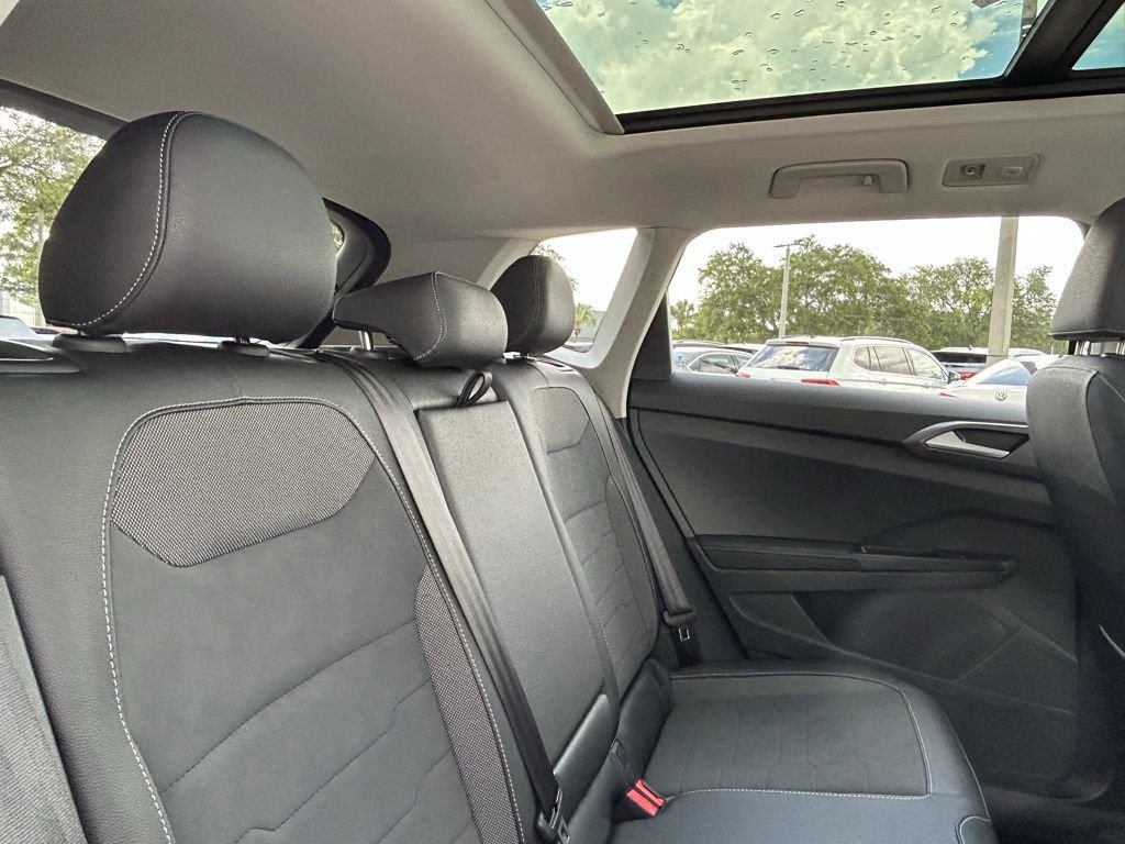 New 2026 Volkswagen Taos SE FWD image 44