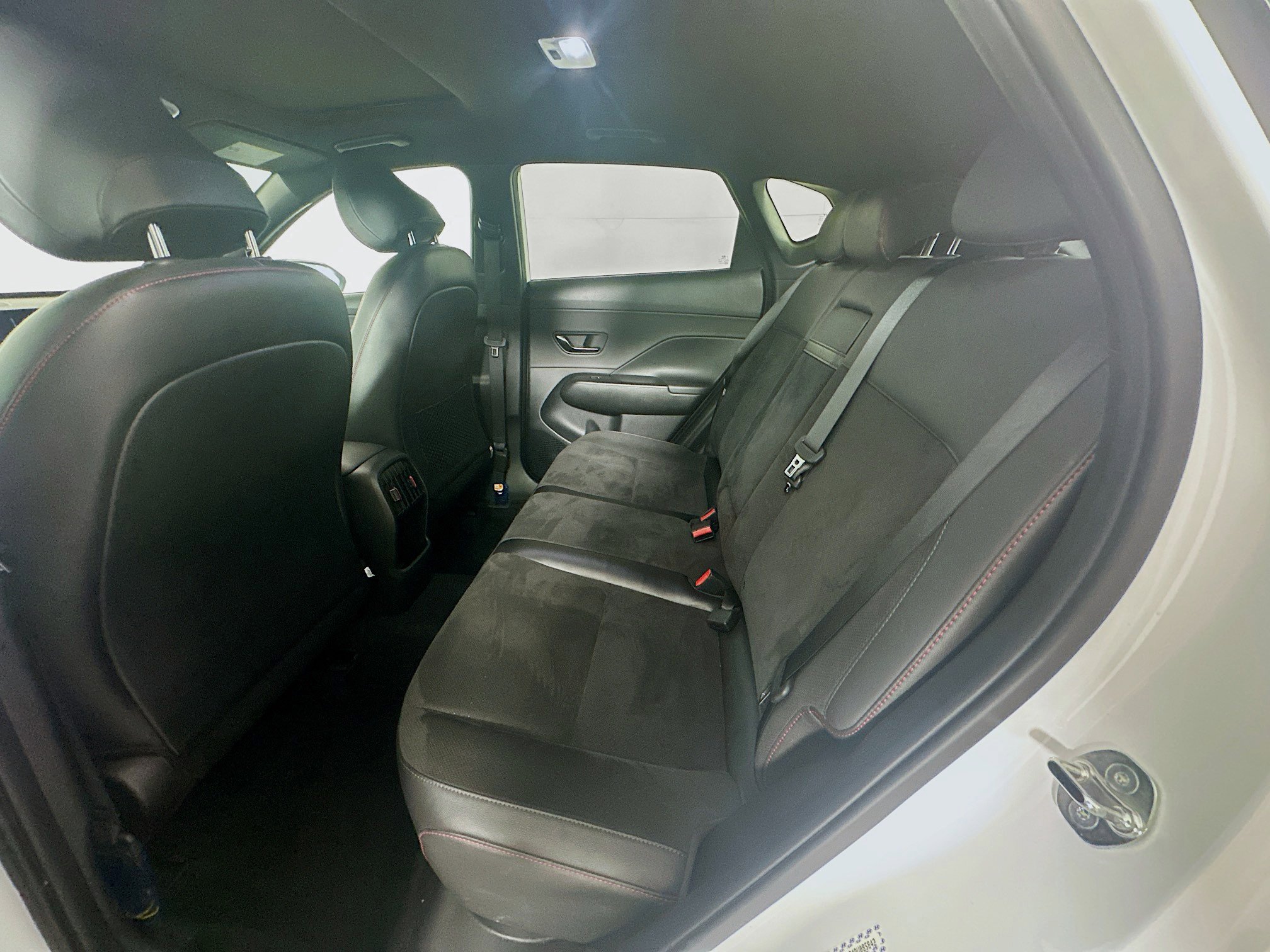 Used 2024 Hyundai Kona N Line image 28