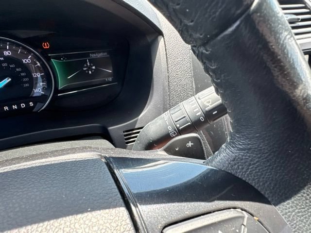 Used 2017 Ford Explorer XLT w/ Equipment Group 202A AWD/4WD image 24
