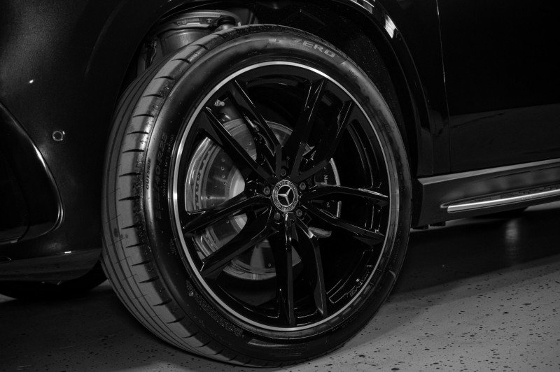 New 2026 Mercedes-Benz GLS 580 4MATIC image 34