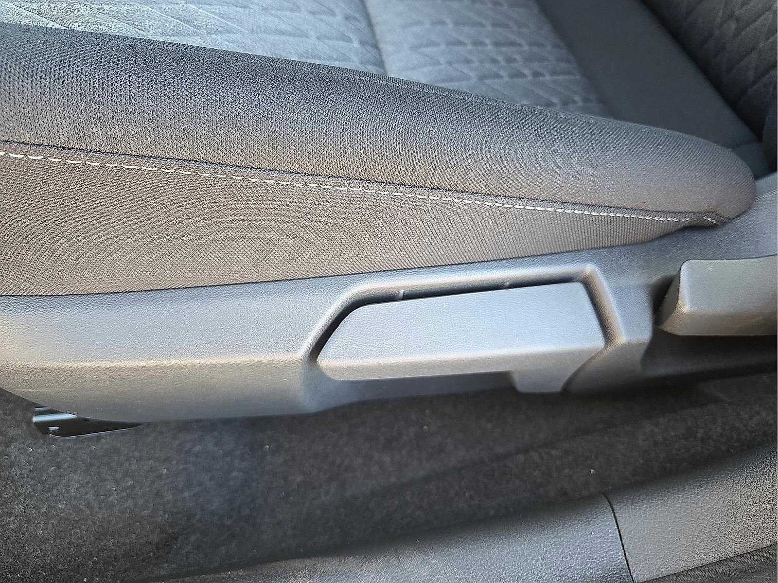 New 2026 Nissan Sentra SV w/ Floor Mat Package FWD image 13
