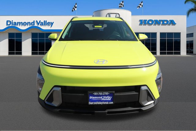 Used 2025 Hyundai Kona SEL image 2