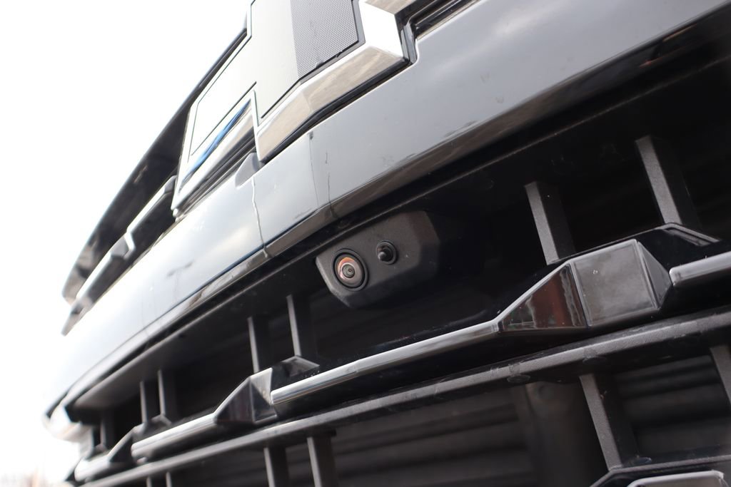 Used 2022 Chevrolet Silverado 1500 LT Trail Boss w/ LT Trail Boss Premium Package image 9