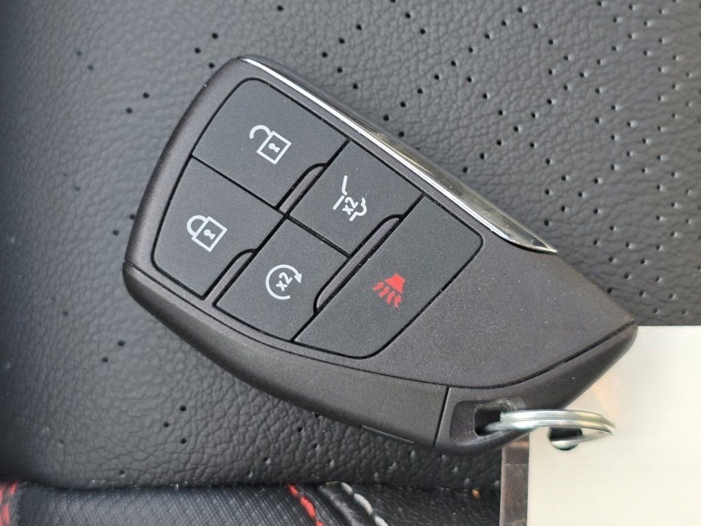 Used 2024 Chevrolet Traverse RS w/ LPO, Floor Liner Package AWD/4WD image 32