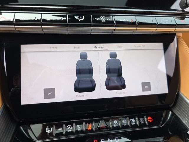 Used 2025 Jeep Grand Wagoneer L Series III w/ Rear Seat Video Group 1 AWD/4WD image 28