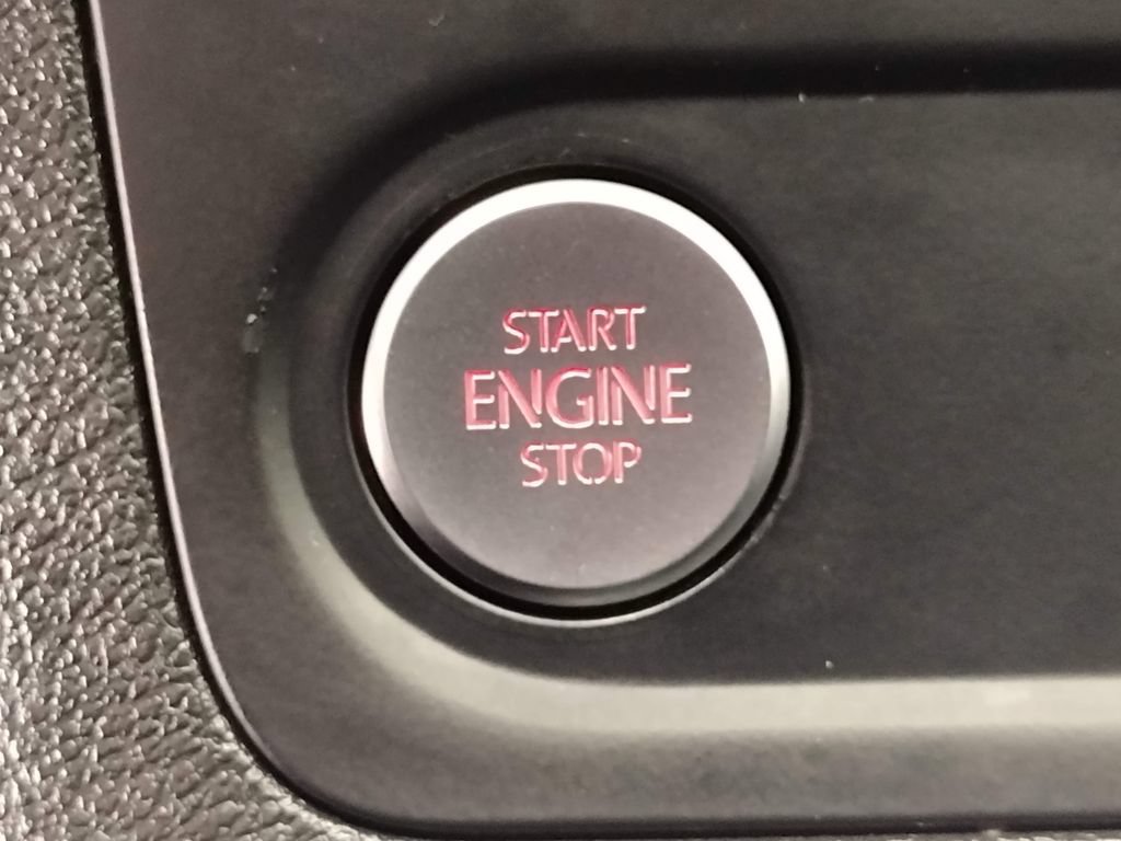 Used 2014 Volkswagen Tiguan SE AWD/4WD image 29