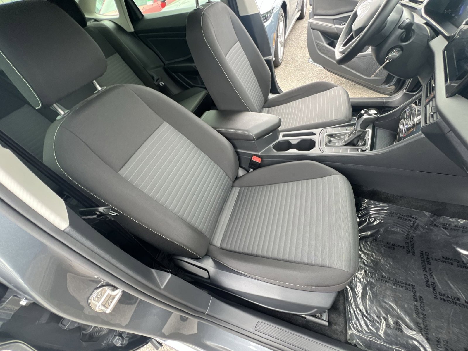Used 2025 Volkswagen Jetta S image 33
