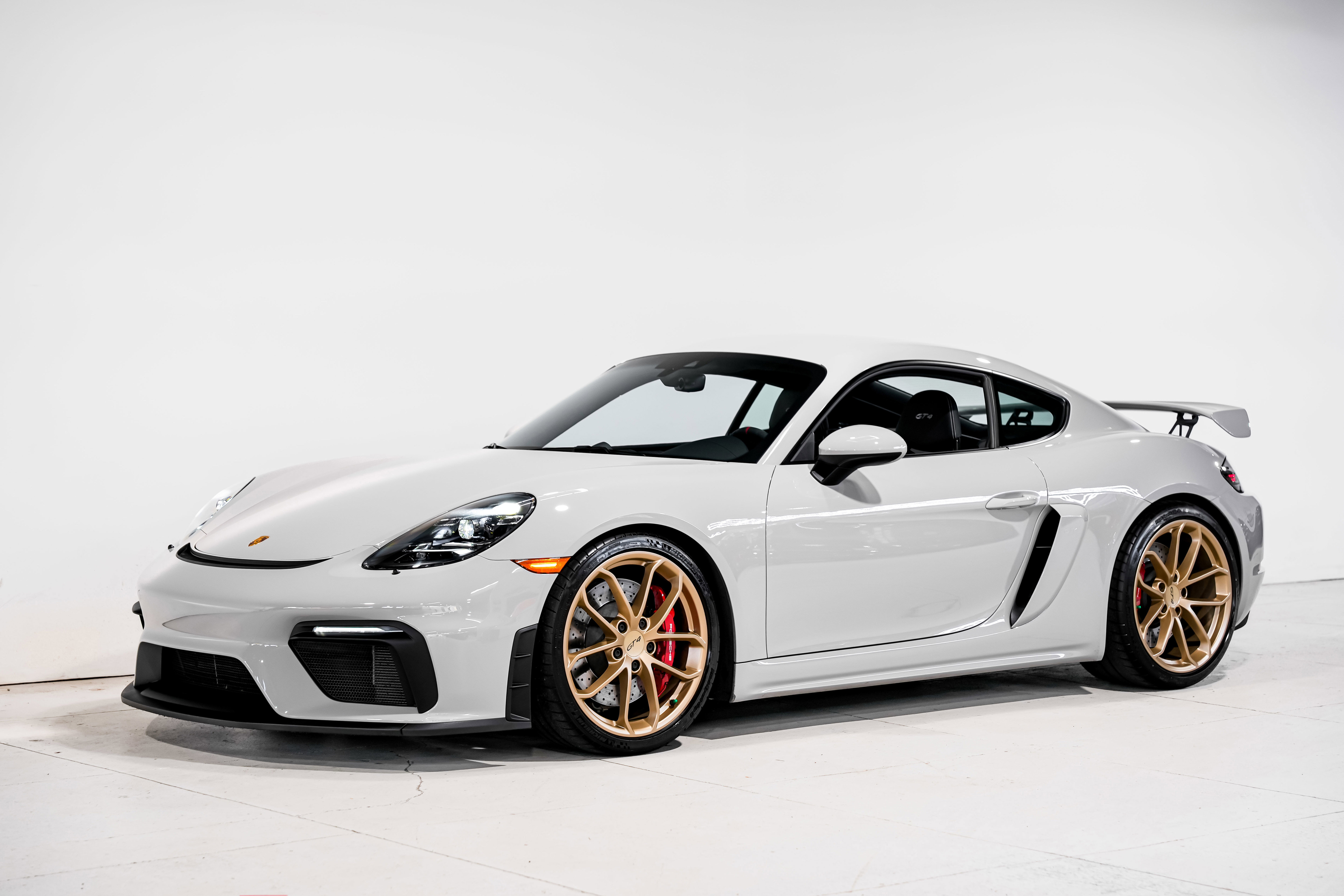 Used 2021 Porsche 718 Cayman GT4 image 7