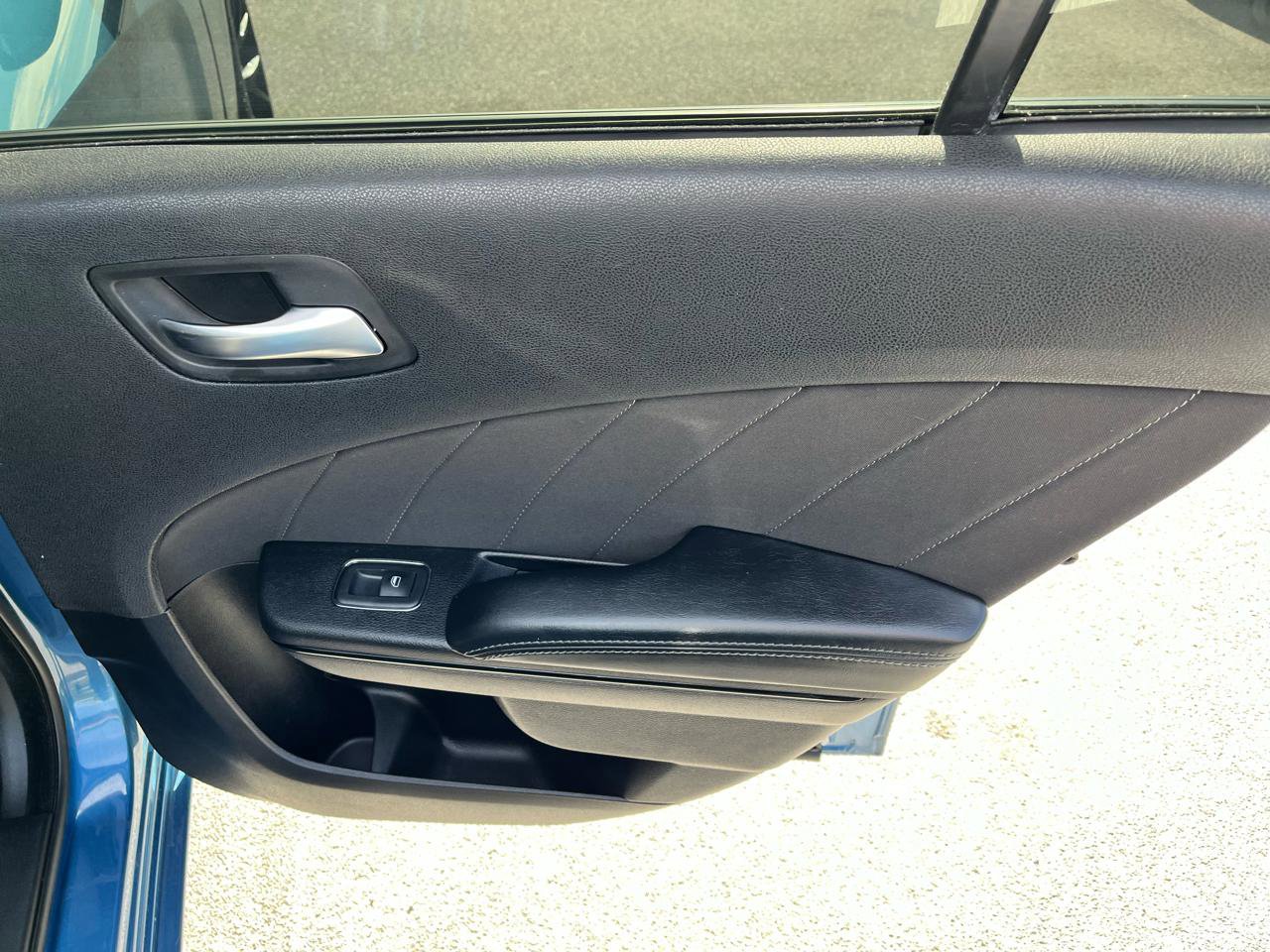 Used 2020 Dodge Charger SXT w/ Blacktop Package image 18