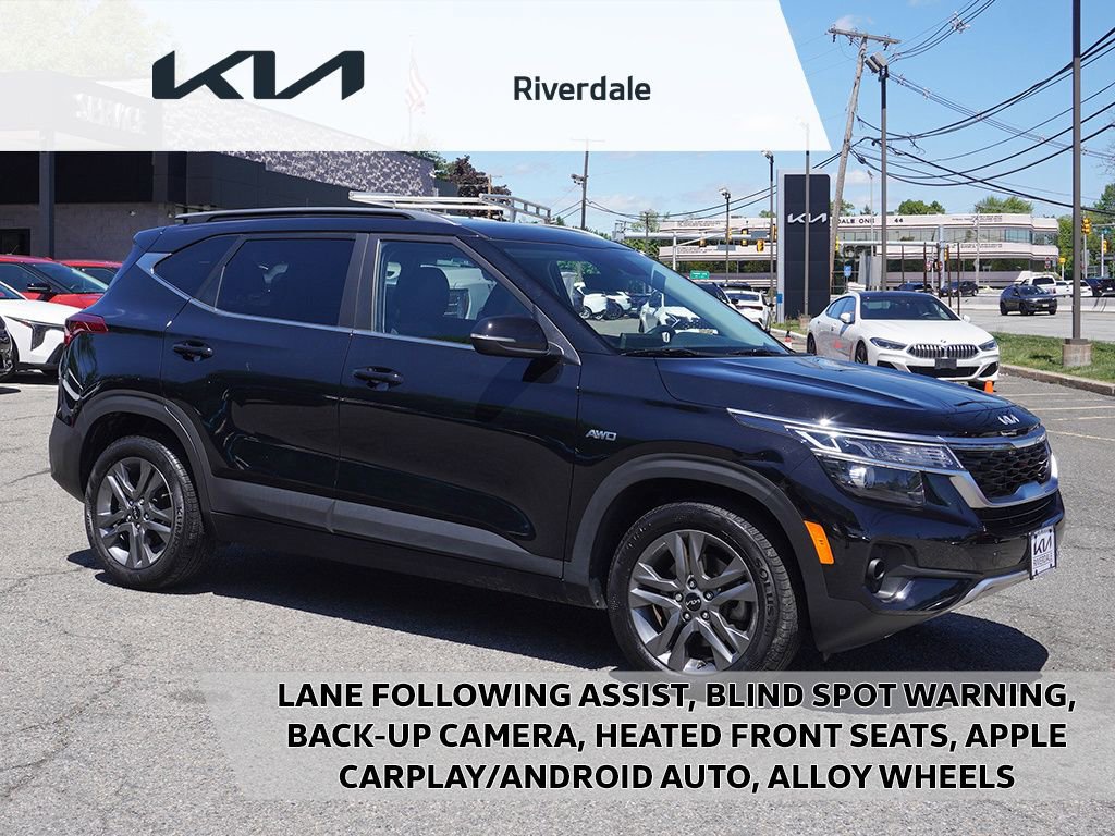 Used 2023 Kia Seltos S AWD/4WD image 1