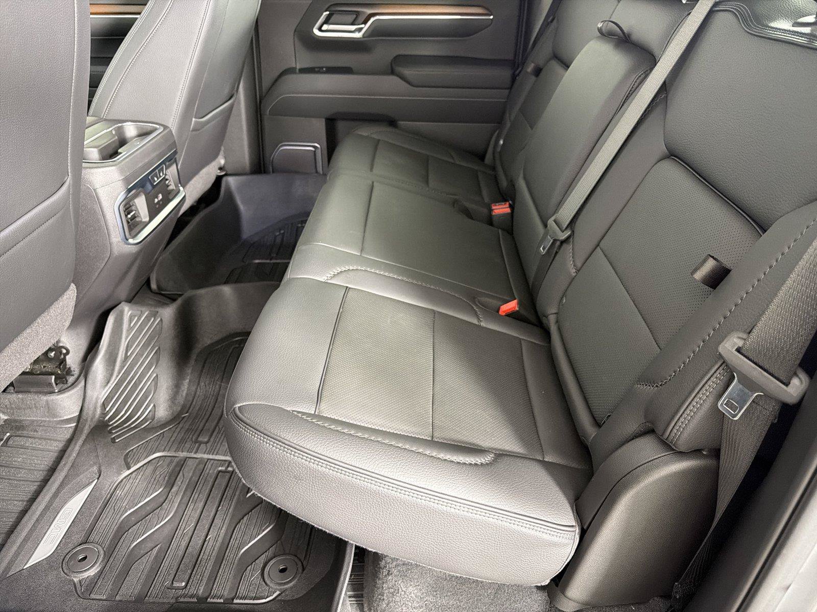 Certified 2025 GMC Sierra 1500 Denali w/ Denali Reserve Package AWD/4WD image 19