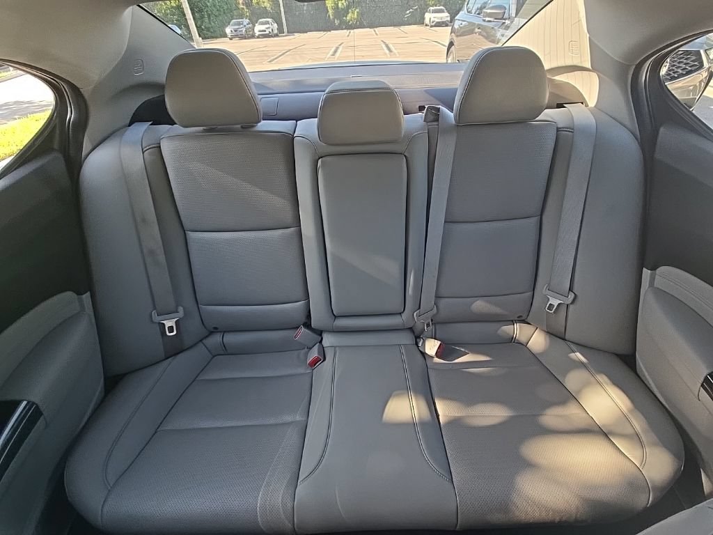 Used 2020 Acura TLX w/ Technology Package FWD image 30