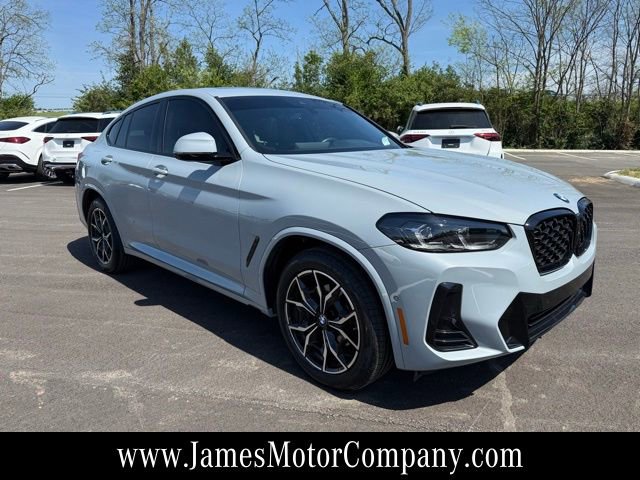 Used 2023 BMW X4 xDrive30i w/ M Sport Package image 3