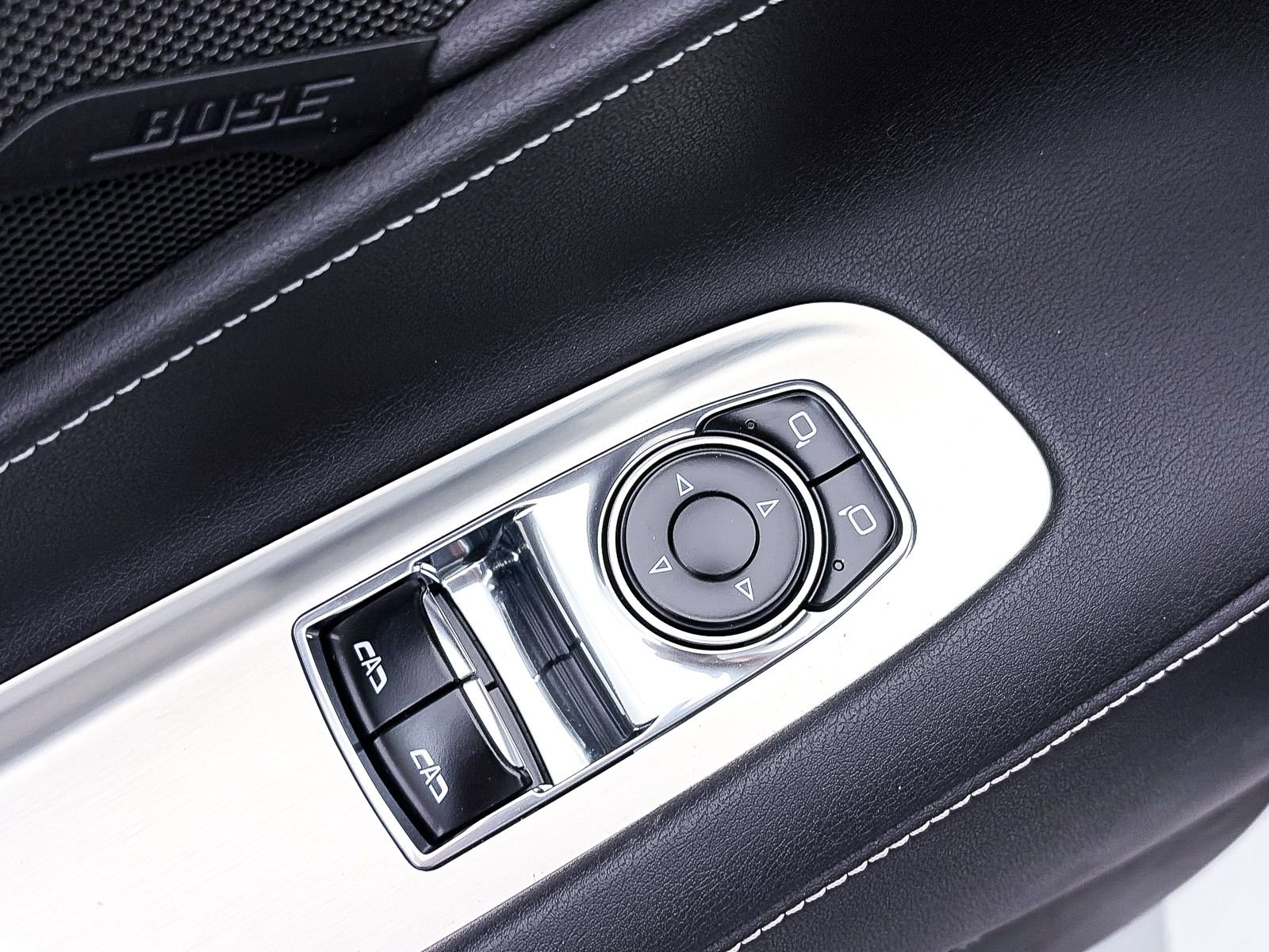 Used 2021 Chevrolet Corvette Stingray Coupe w/ Engine Appearance Package image 18