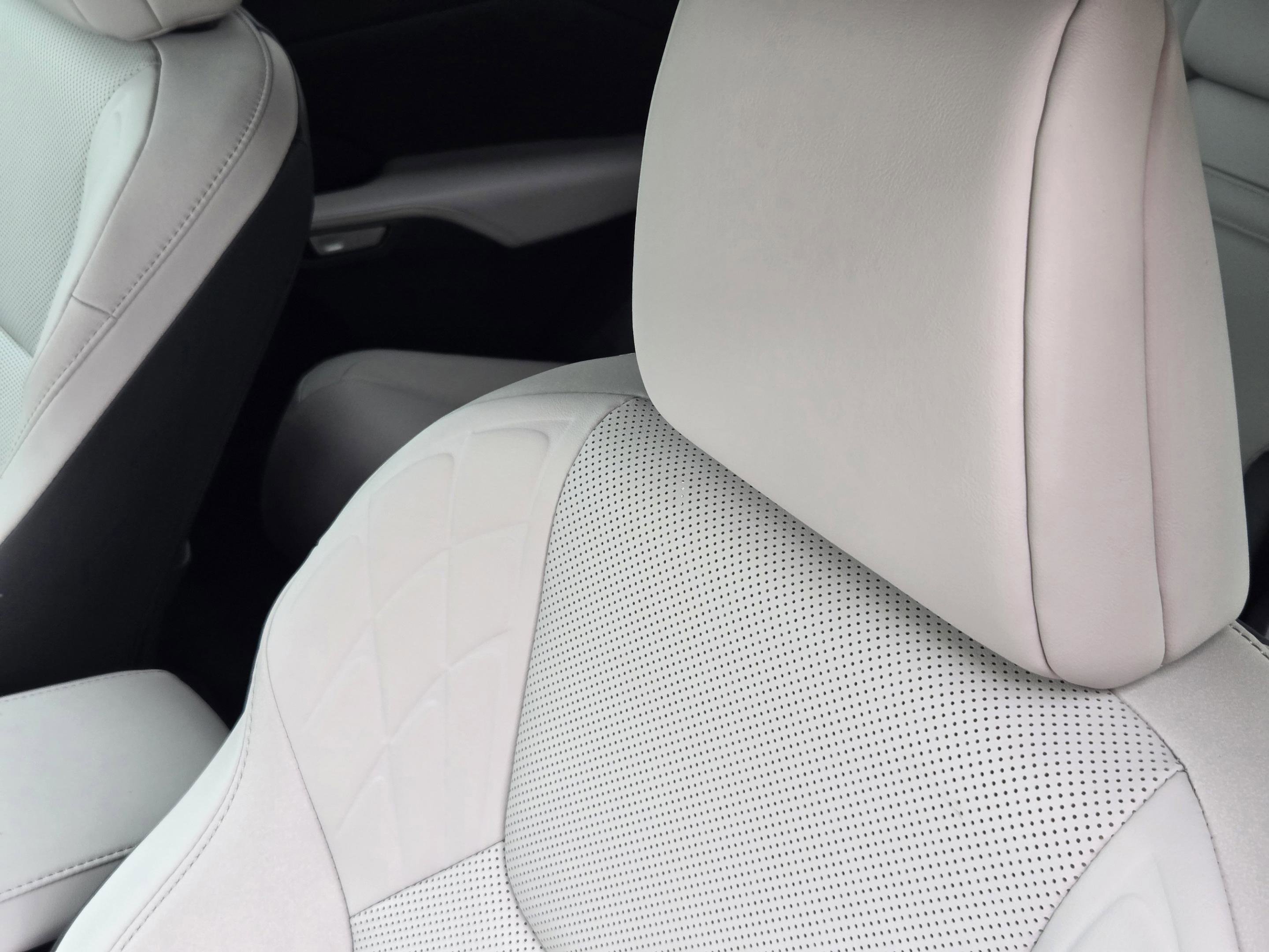 New 2026 Lexus RX 350h AWD/4WD image 14