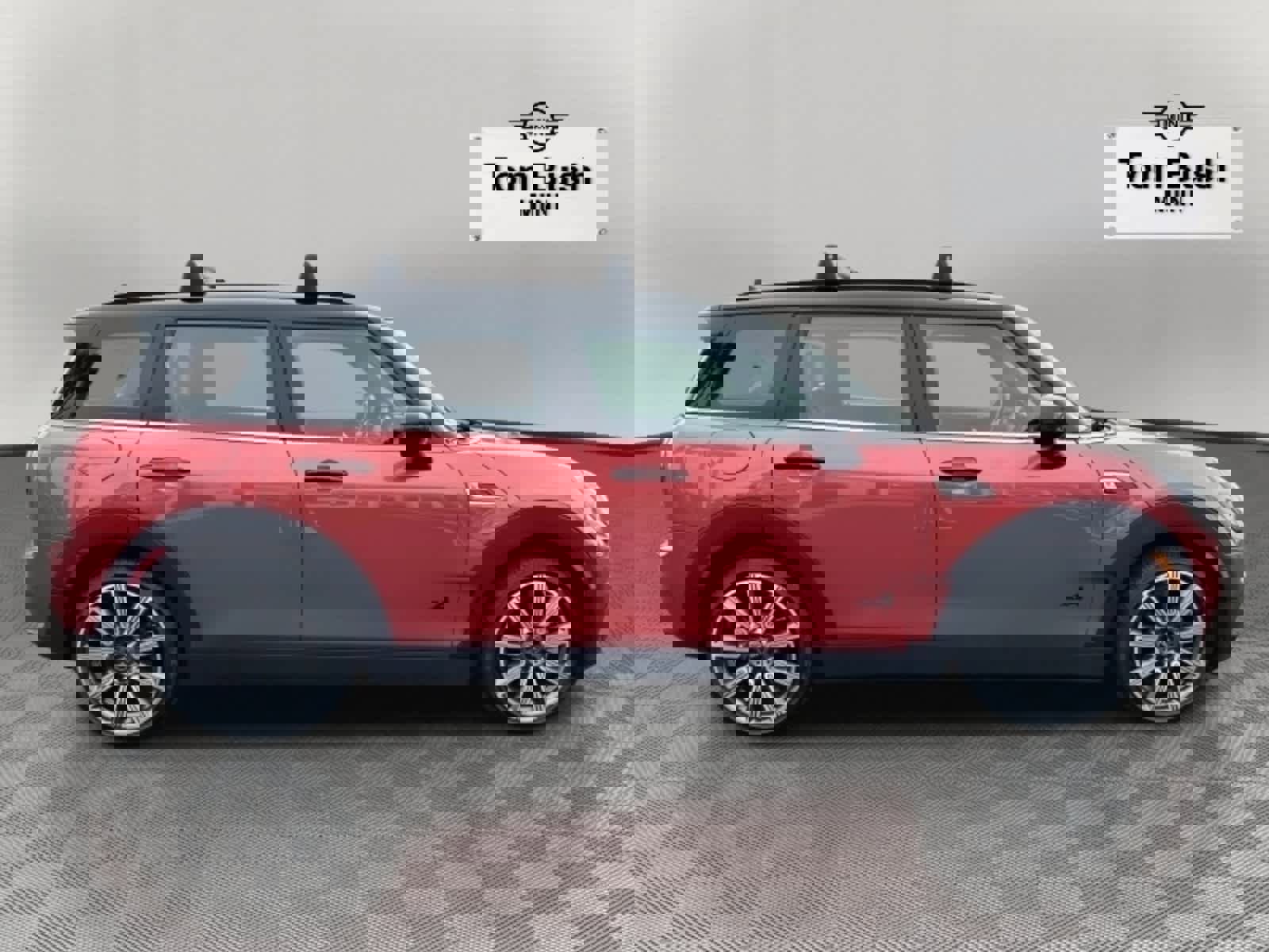 Certified 2024 MINI Cooper Clubman S image 2