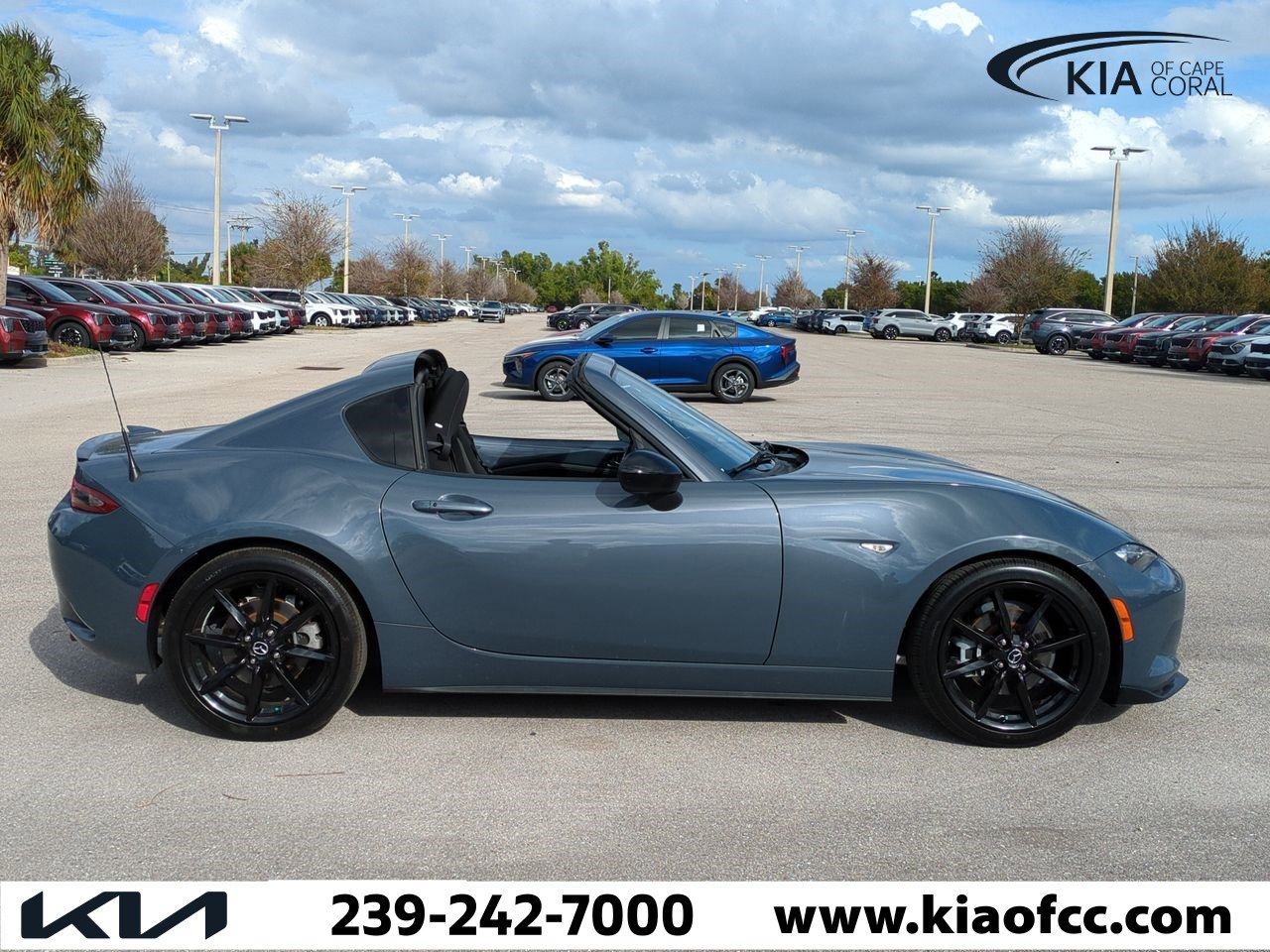 Used 2021 MAZDA MX-5 Miata RF Club image 4