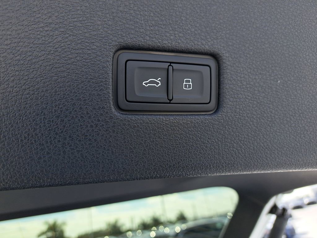 New 2026 Audi Q8 Premium Plus AWD/4WD image 32