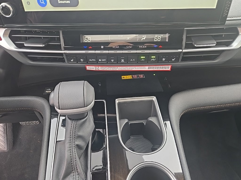 New 2026 Toyota Sienna Limited AWD/4WD image 22