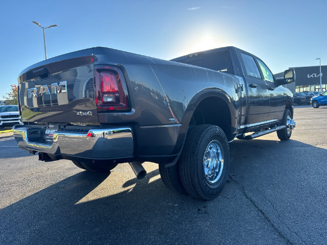 New 2027 RAM 3500 Tradesman AWD/4WD image 7